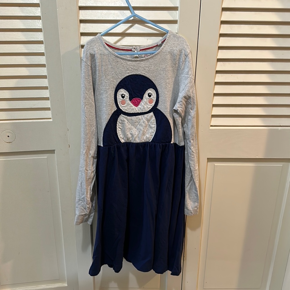 Great mini boden appliqué penguin dress, size 11-12
